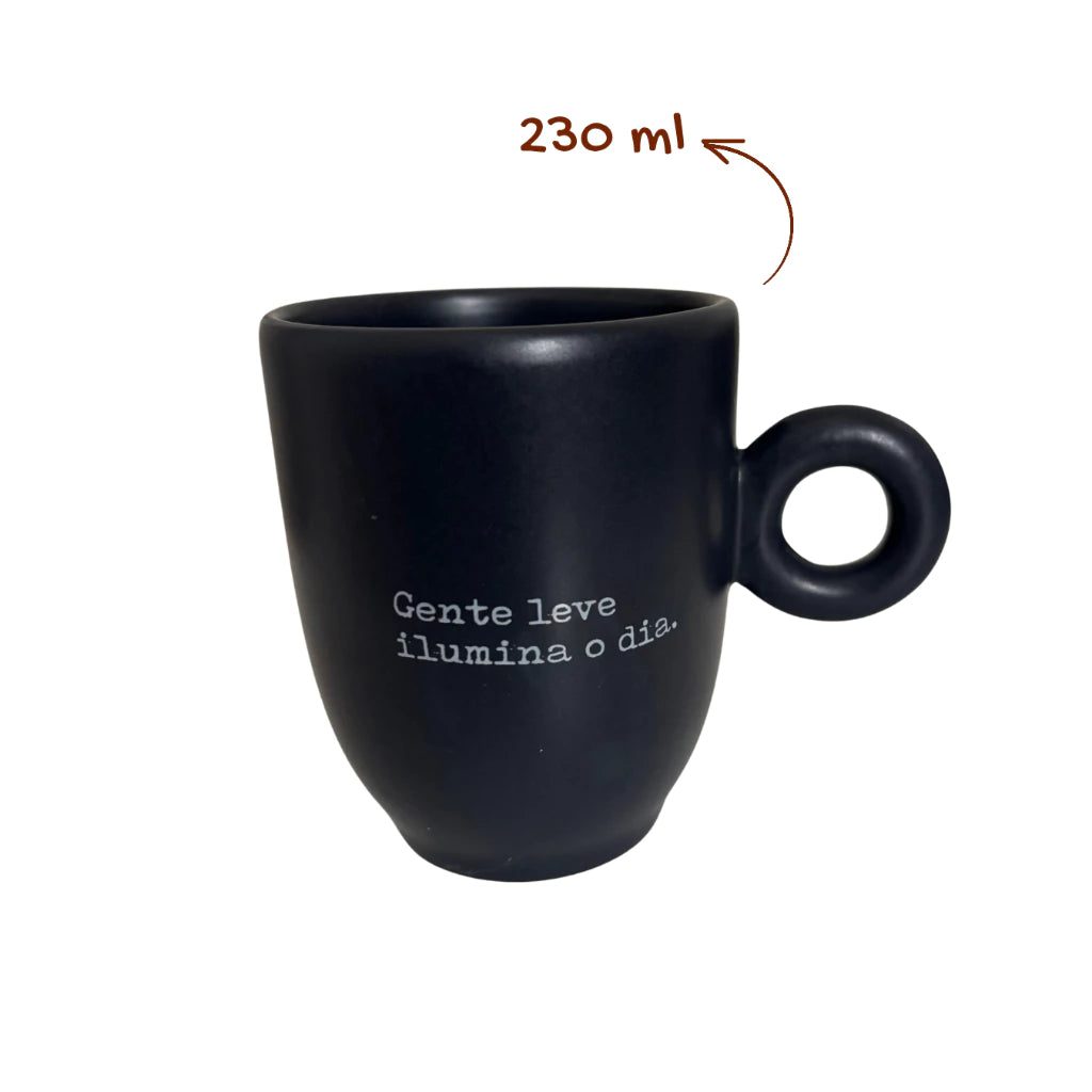 Caneca Preta Fosca 230ml com Frase Motivacional | Design Minimalista – Cafetto